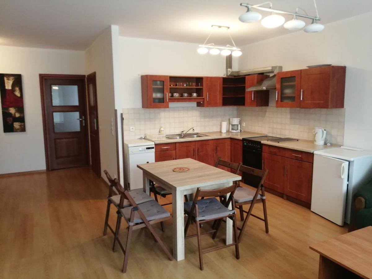 Apartament Sloneczny 乌斯特龙 外观 照片